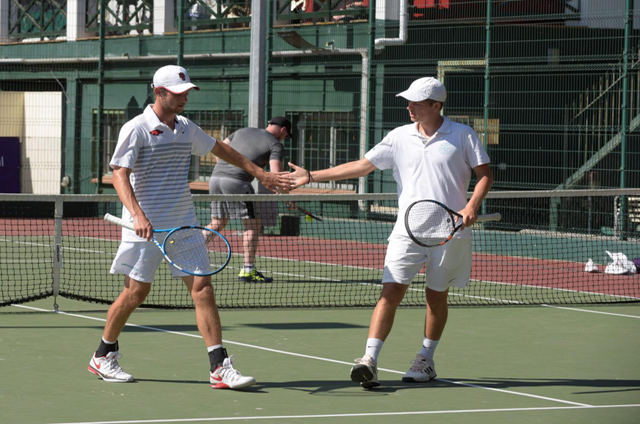 Álex i Óscar Mesquida-Tenis