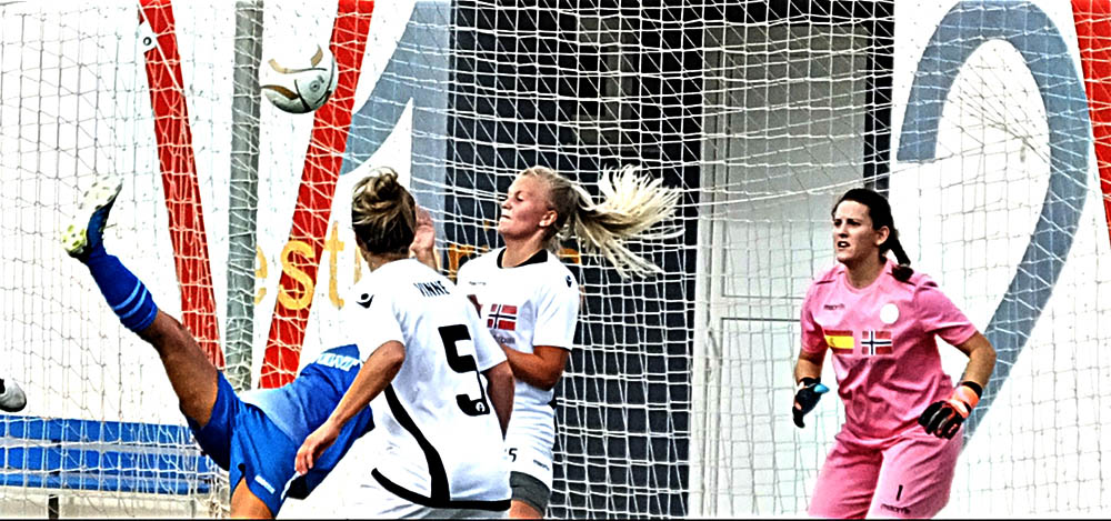 Futbol-LAF Sporting Mahón-Mallorca Toppfotball_