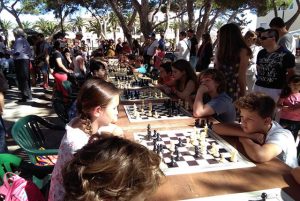 20 equips de 7 col·legis a sa II Diada dels escacs