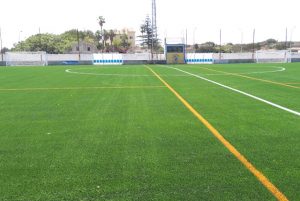 Futbol-Nou césped Camp Es Castell