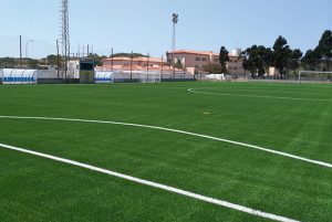 Futbol-Nou césped Camp Es Castell