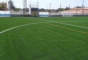 Futbol-Nou césped Camp Es Castell