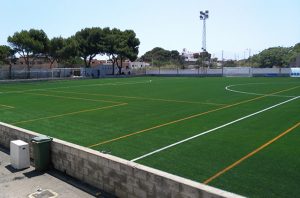 Futbol-Nou césped Camp Es Castell