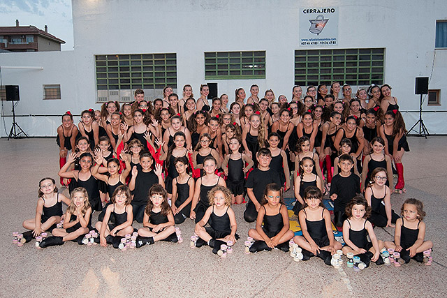 Patinaje Artístico UD Mahón- LLAMANDO A LA TIERRA