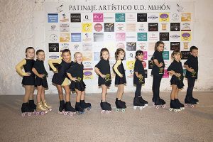 02 CHOCOLATES-Presentación Escuela Patinaje Artístico UD Mahón