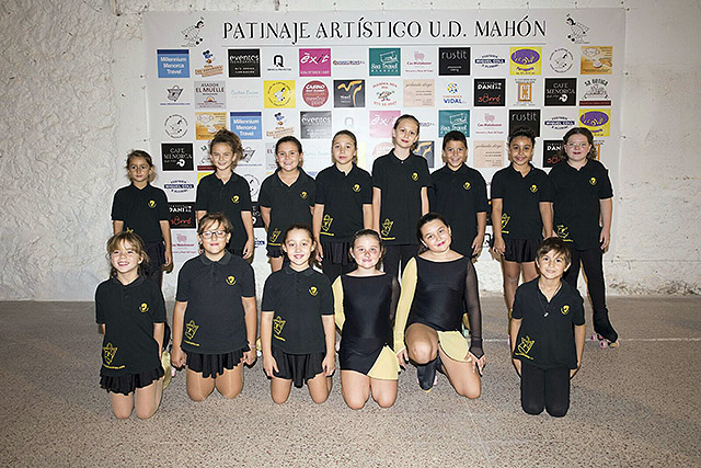05 JOVENES PROMESAS-Presentación Escuela Patinaje Artístico UD Mahón