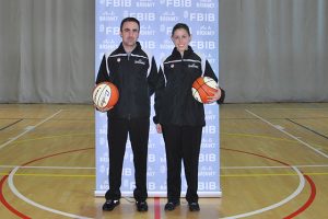 Nova vestimenta arbitral de bàsquet