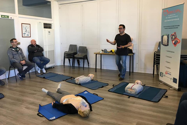 Curs Primers auxilis-Náutic