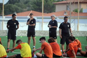 At Villacarlos -División Honor