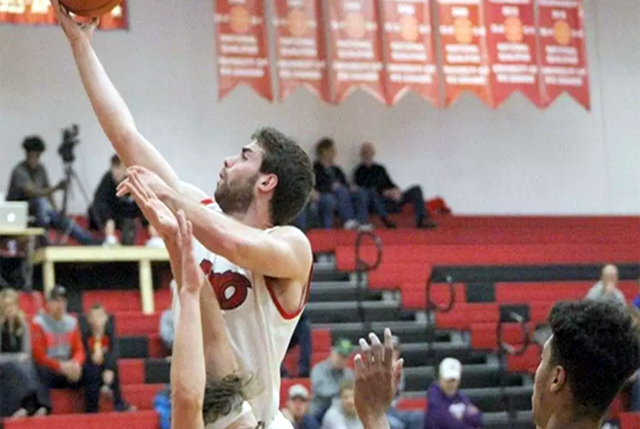 Raul Timoner ficha por el Hestia Menorca