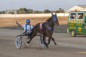 Carreras Trot-Hipódromo Mo