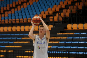 Hestia Menorca-Presentación