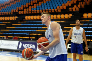 Hestia Menorca-Presentación