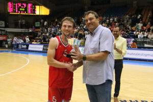 Basquet Hestia Menorca-Murcia