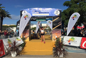 Maria Pallicer-ganadora Mitja Marató 2019