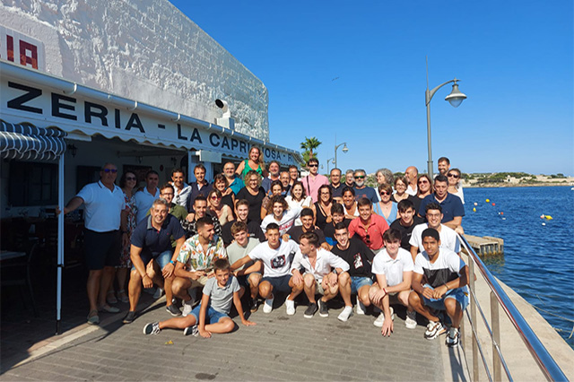 Dinar despedida plantilla DH AtVillacarlos