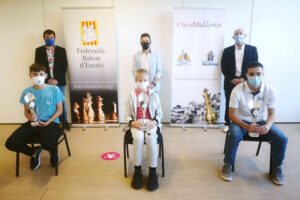 Balear absoluto ajedrez clásico-Premis categoria juvenils. En-Doro Gomila (Cercle Artístic de Ciutadella) segon