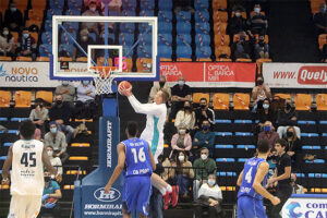 Bàsquet LEB Hestia Menorca- Prat
