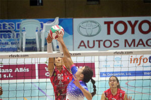 Volei Avarca de Menorca Libbys La Laguna