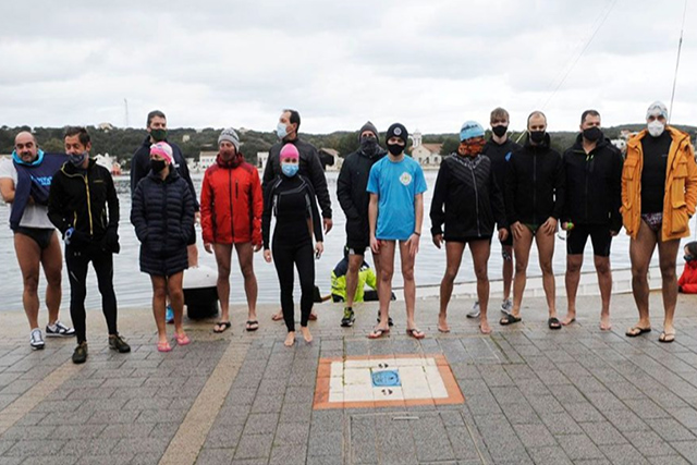 Travesia a nado Port de Maó Nadal