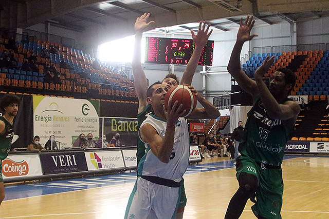 Pitu Jiménez cumplía su partido 100 con el Hestia Menorca