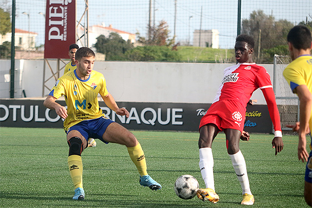 Fútbol DH At Villacarlos- Girona