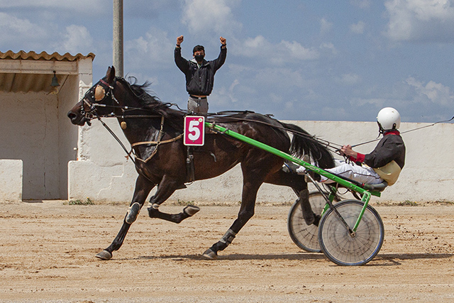 Carreras Trot Mô 18-4-21