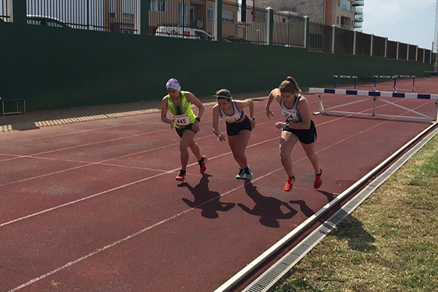 Control de pista escolar de atletismo