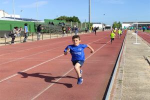 Control de pista escolar de atletismo