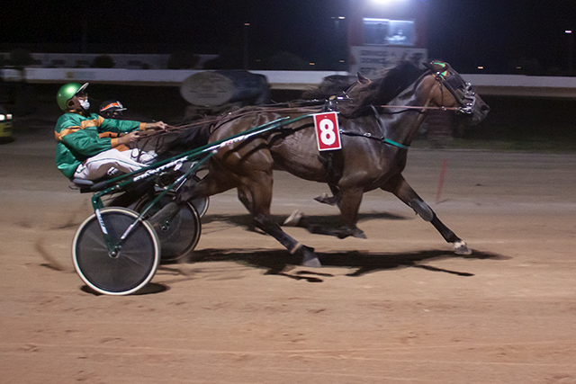 Carreras Trot Mô 6-8-21-4