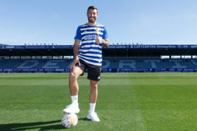 Sergi Enrich-Presentado por el Ponferradina