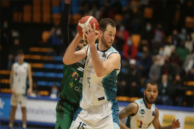 Logan Schilder estará unas semanas de baja por lesión