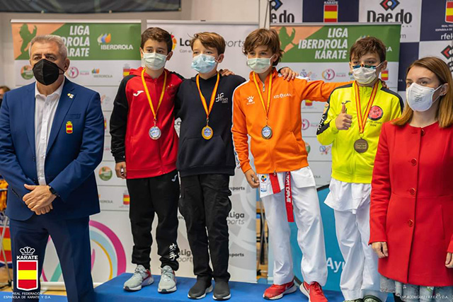 Medallas Fisics-Liga Nacional Karate