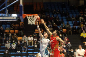 Bàsquet LEB Hestia Menorca- Benidorm