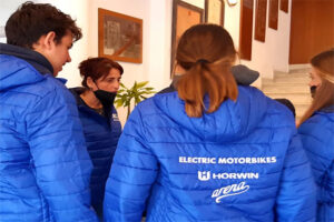 Equip de vela lleugera- Es Nàutic - Electric Motorbikes -Horwin-Arena