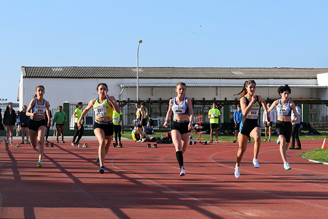 100m femení 1ª Yasna Maciel (662) – 2ª Maria Pons (207) – 3ª Irene Mesquida (836)