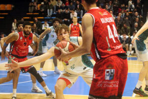 Basquet LEB Hestia Menorca- Zamora