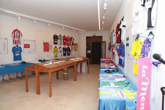 Camisetas centenarias AHFM