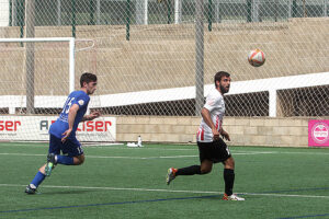 Futbol 3ª CE Mercadal- Binissalem 21-22_FIOL3906