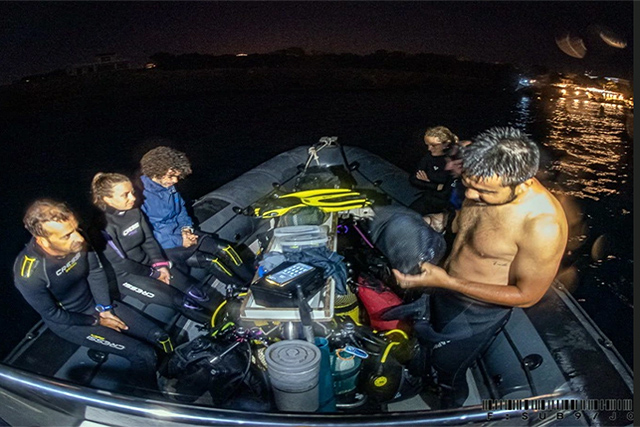 Immersió nocturna-secció d'escafandrisme del Club Nàutic Ciutadella