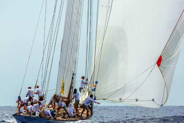 El Spartan (1913, Herreshoff) se colocó líder de la clase Época Cangreja empatado a puntos con el Scud Fotos(