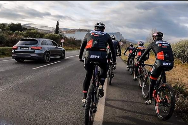 Adelantament Ciclistes