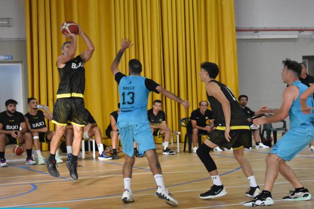 Pinta B CB Es Castell-Trofeu Itegra 22