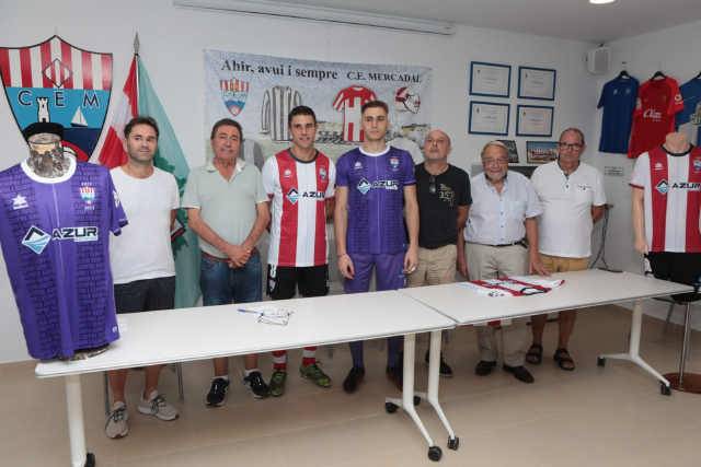 Presentación camiseta centenario CE Mercadal