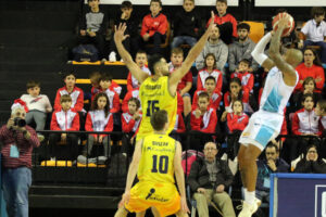 Basquet LEB Hestia Menorca-Gran Canaria
