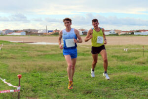 Cross de Ciutadella-Marc Rochelt (2º) y Xavi Cubas (1º)