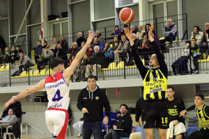 Basquet EBA Pinta B CB Es Castell- Valls