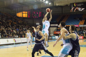 Bàsquet LEB Hestia Menorca-Cornellà