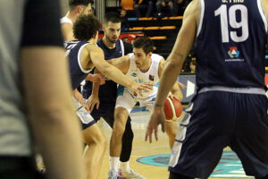 Bàsquet LEB Hestia Menorca-Cornellà