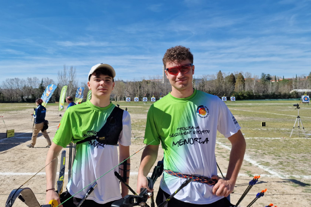 Lluc Santiago y Alex Corbacho-Liga Nacional Cadete y Junior 2023 Tiro con Arco